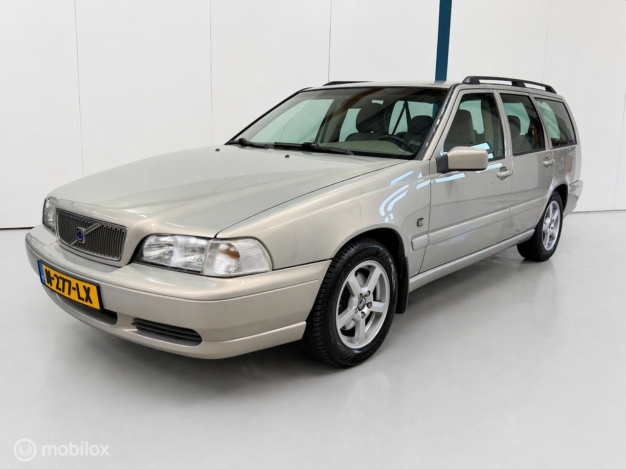 Volvo V70 - 2.4 AUTOMAAT / LPG G3 - AutoWereld.nl