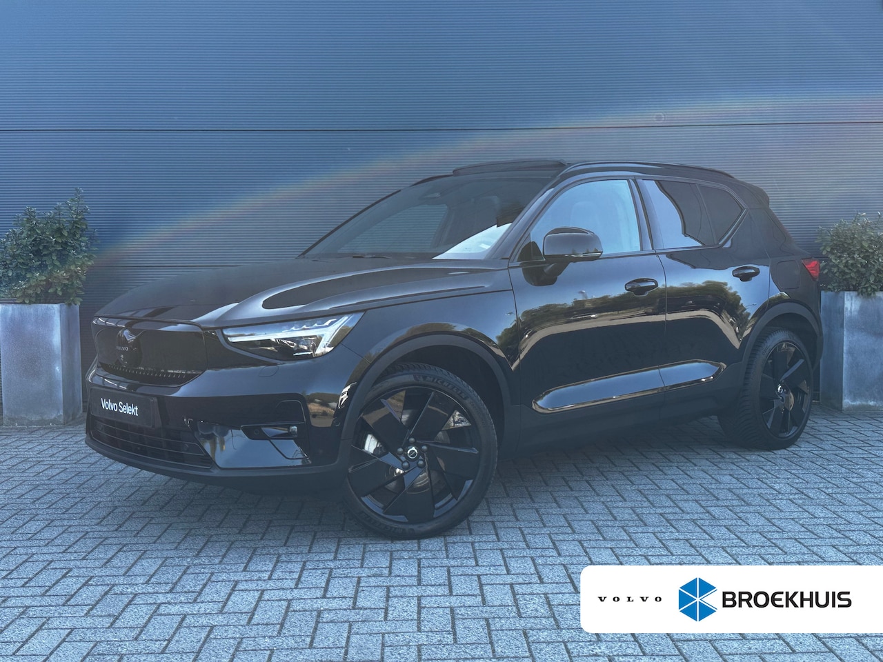 Volvo XC40 - Recharge Twin Ultimate Black Edition 82 kWh | Trekhaak | 20" | Pixel-LED | 360 camera | Al - AutoWereld.nl