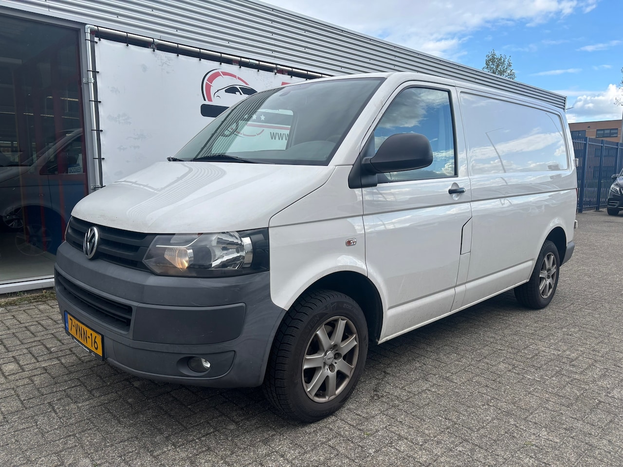 Volkswagen Transporter - 2.0 TDI L1H1 2.0 TDI L1H1 - AutoWereld.nl