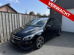 Mercedes-Benz B-klasse - 180 AMG Aut Panoramadak Navi Camera SportLeder Led Nightpakket 18" Pdc