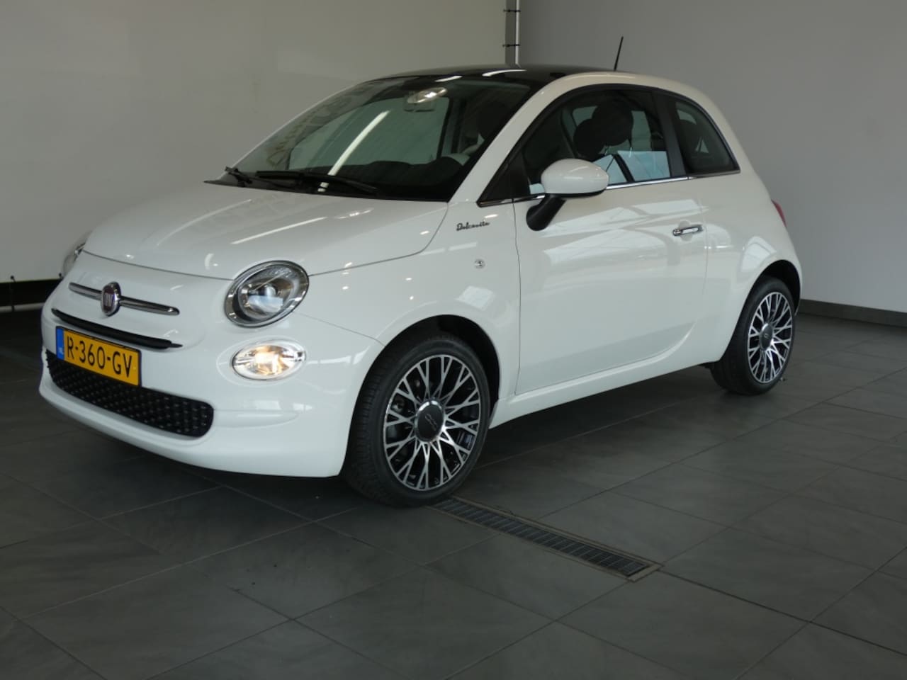 Fiat 500 - 1.0 Hybrid Dolcevita Panodak Cruise - AutoWereld.nl