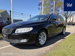 Volvo V70 - 2.0 T5 Nordic+|245 PK|Goed Onderhouden| Full Options | Standverwarming|Leer|AUTOMAAT | Dis