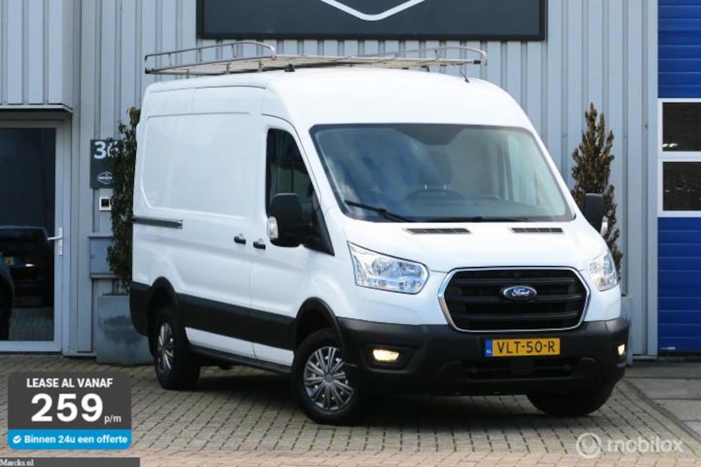 Ford Transit - 2.0 TDCI L2H2 130pk EURO6 3 pers 1e Eigenaar - AutoWereld.nl