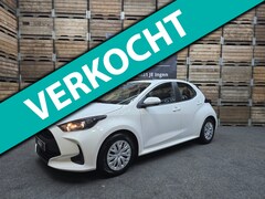 Toyota Yaris - 1.5 Hybrid Active Camera CLima Cruise Bluetooth