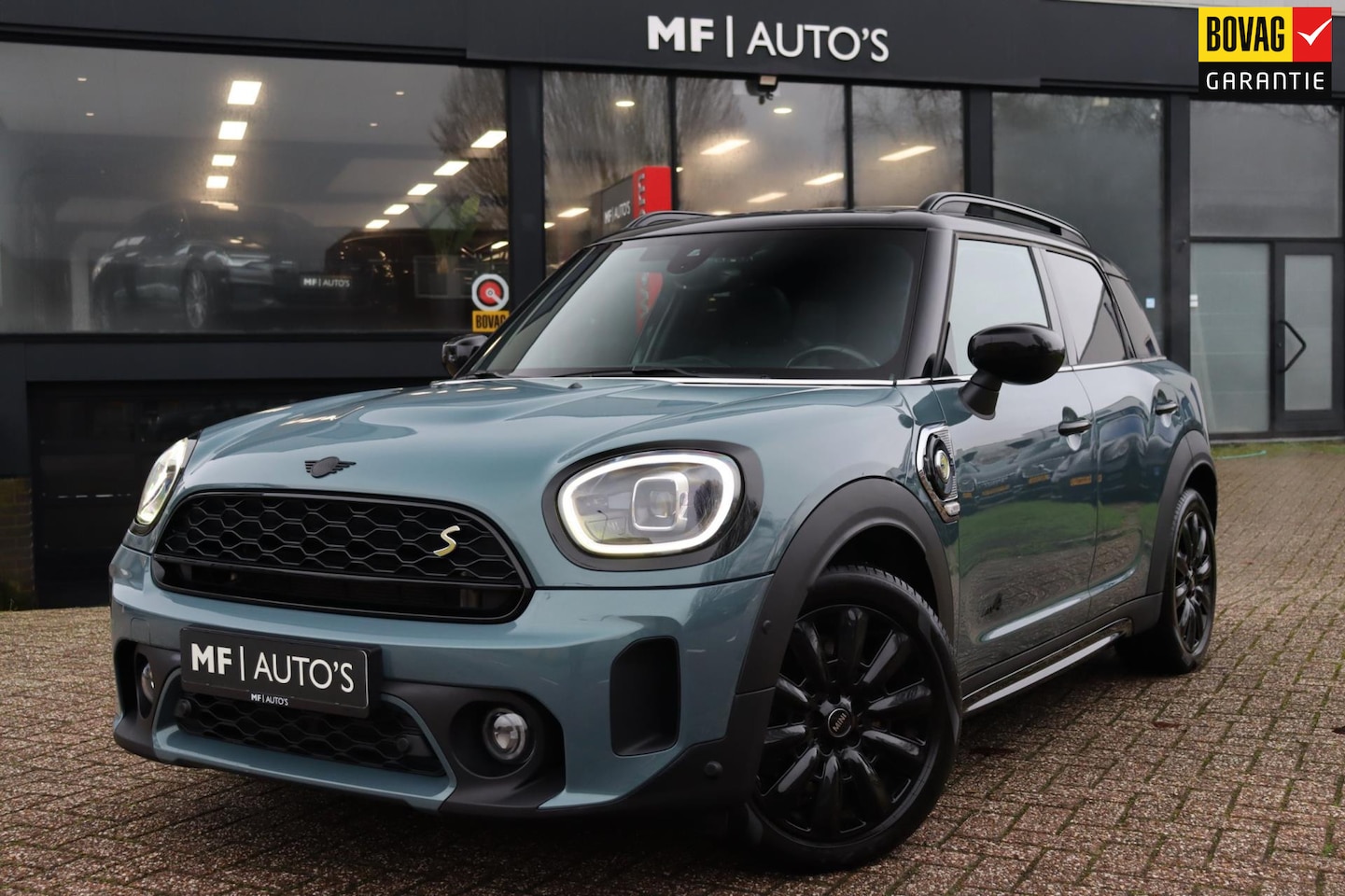 MINI Countryman - 1.5 Cooper S E ALL4|Pano|Leder|Keyless|Camera|Carplay|Sfeer - AutoWereld.nl