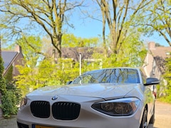 BMW 1-serie - 116i Business+ Sport Line