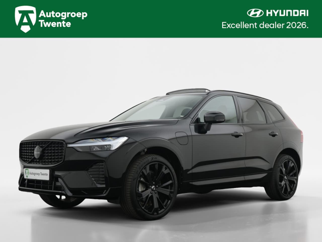 Volvo XC60 - 2.0 T8 AWD+ Black Edition | Panoramadak | Elek. Trekhaak | Camer - AutoWereld.nl