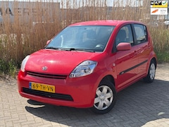 Daihatsu Sirion 2 - 1.0-12V Trend Elektrische Ramen 5d Apk tot 12-10-26