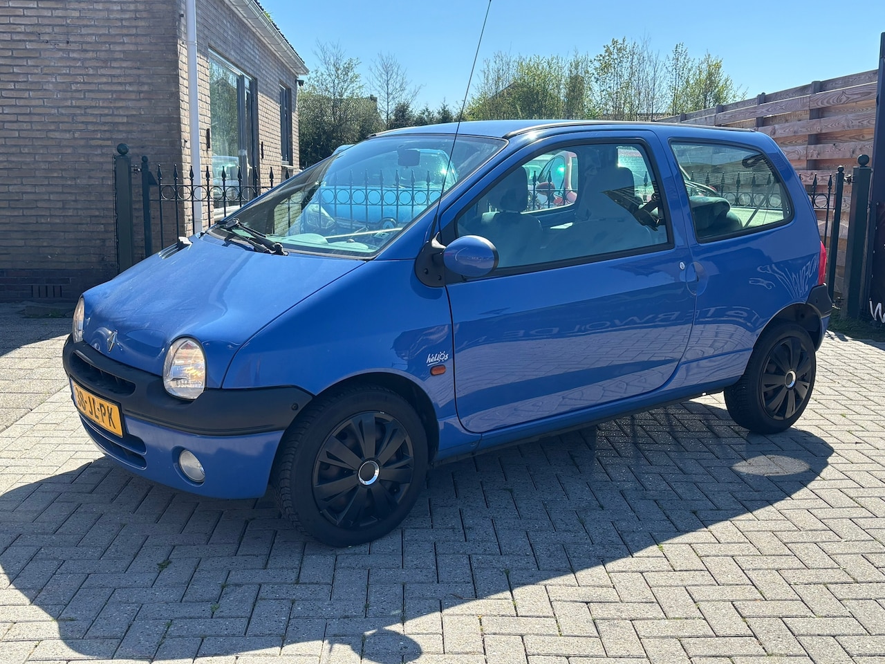 Renault Twingo - 1.2-16V Hélios | AIRCO | ELECTRICE RAMEN | STUURBEKRACHTIGING | NW APK BIJ AFLEVERING | - AutoWereld.nl