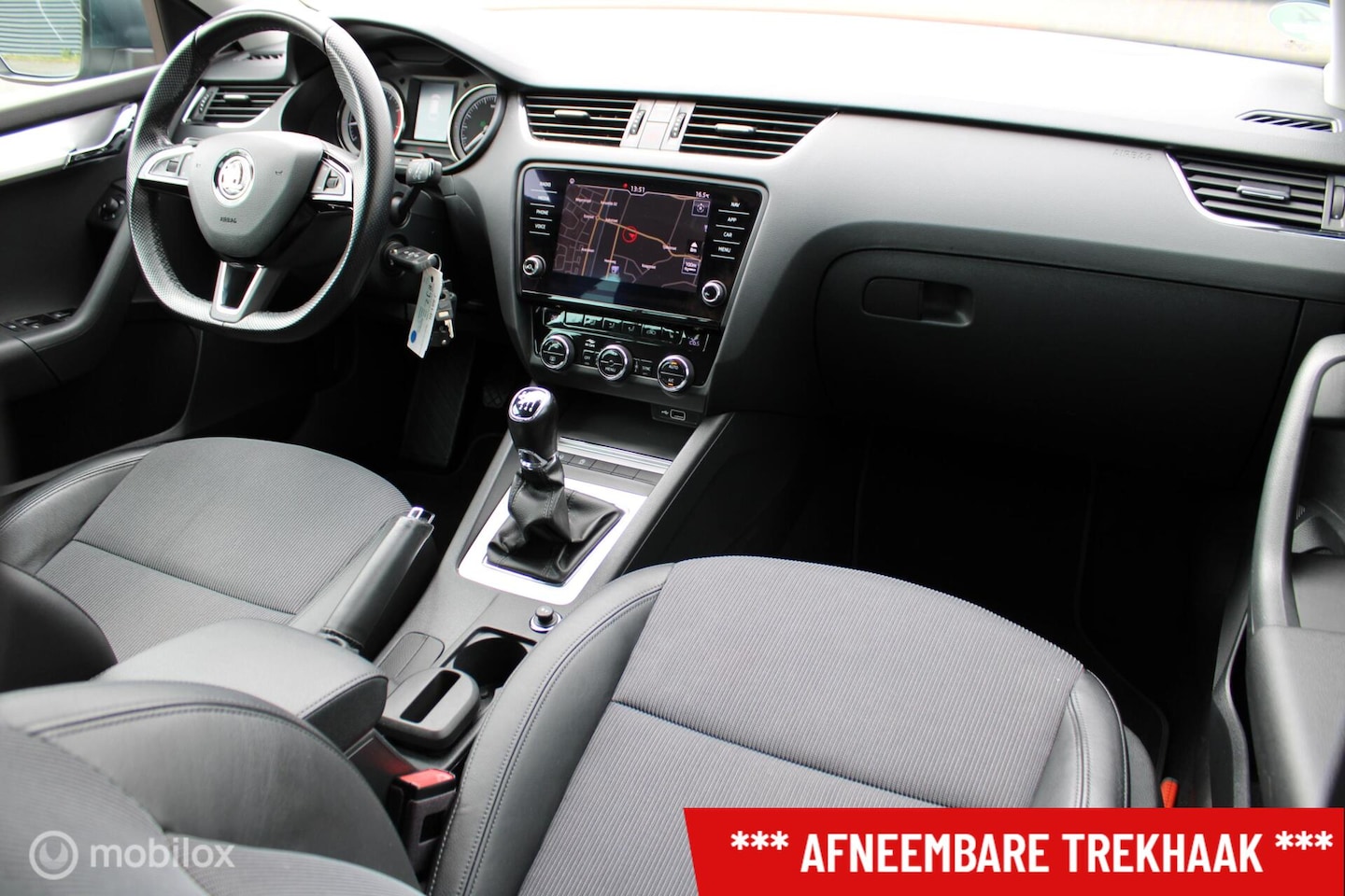 Skoda Octavia Combi - 1.0 TSI Greentech Business Edition Plus 1.0 TSI Greentech Business Edition Plus, Afneembare Trekhaak, Donker glas, 17 Inch LMV, St - AutoWereld.nl