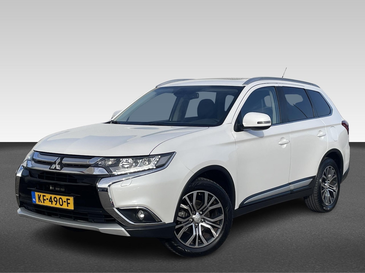 Mitsubishi Outlander - 2.0 Instyle 4WD | Trekhaak - AutoWereld.nl