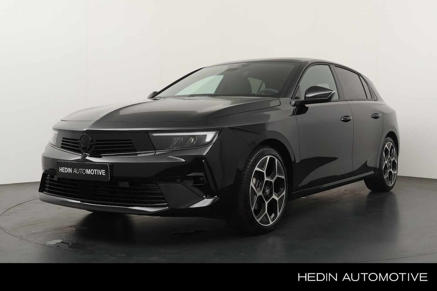 Opel Astra - 1.2 Turbo GS | Navigatie | Adap. cruise control | Schuif/kanteldak | Climate Control | Key - AutoWereld.nl