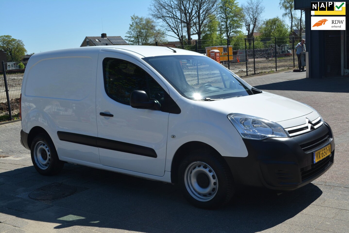 Citroën Berlingo - 1.6 BlueHDI 75 Comfort 1.6 BlueHDI 75 Comfort - AutoWereld.nl