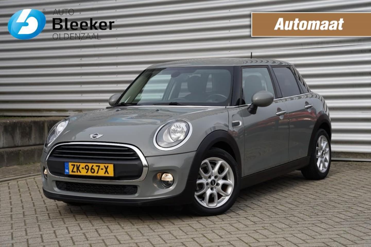 MINI One - 1.5 One Chili Aut. 5drs Ecc 16LM NL-auto! - AutoWereld.nl