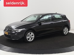 Volkswagen Golf - 1.0 TSI Life | Carplay | Navigatie | Adaptive cruise | Full LED | Digital Cockpit | Sfeerv