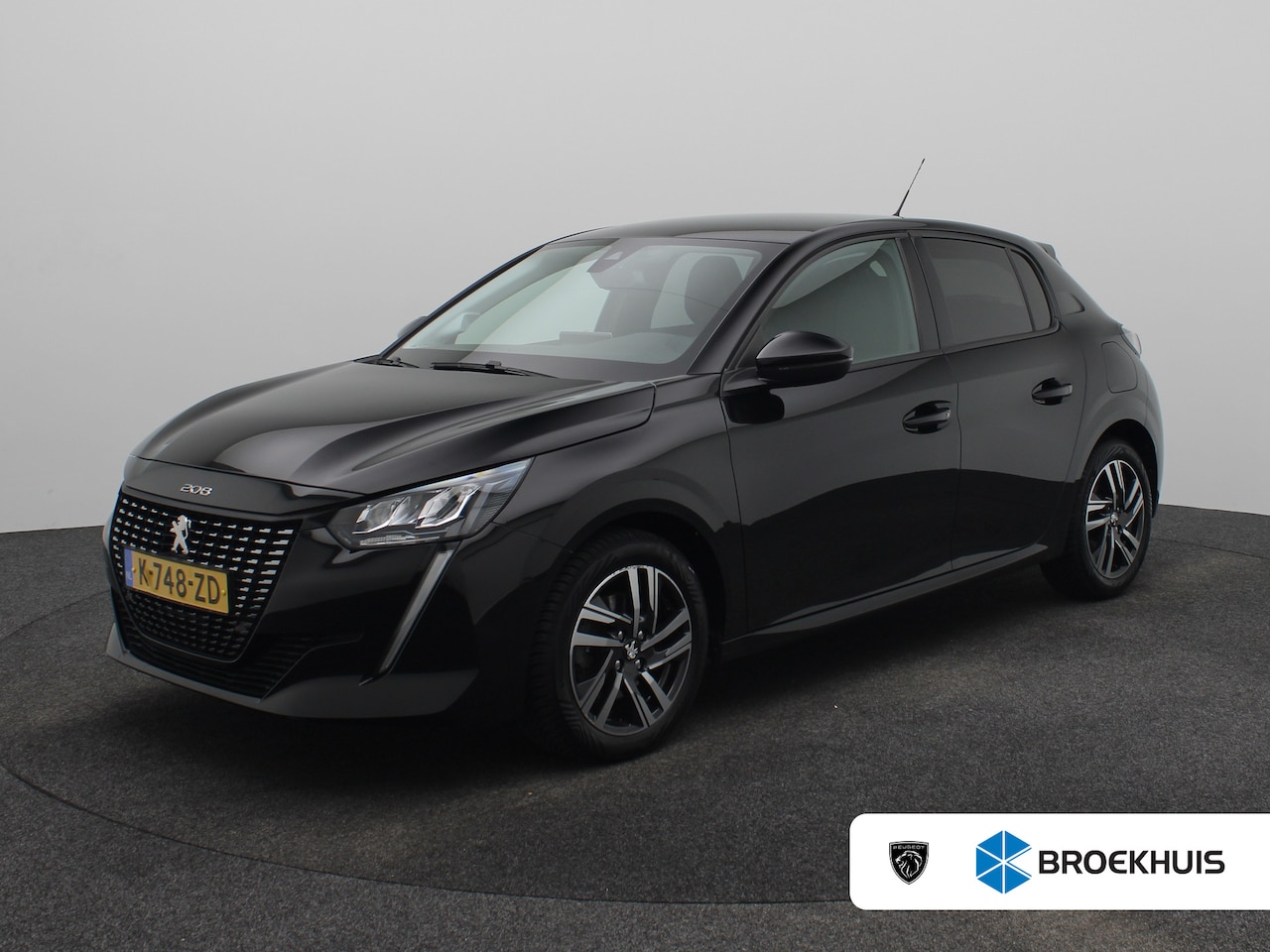 Peugeot 208 - 1.2 PureTech Allure Pack Navi | Cruise control| Apple Carplay | lichtmetalen velgen 17''| - AutoWereld.nl