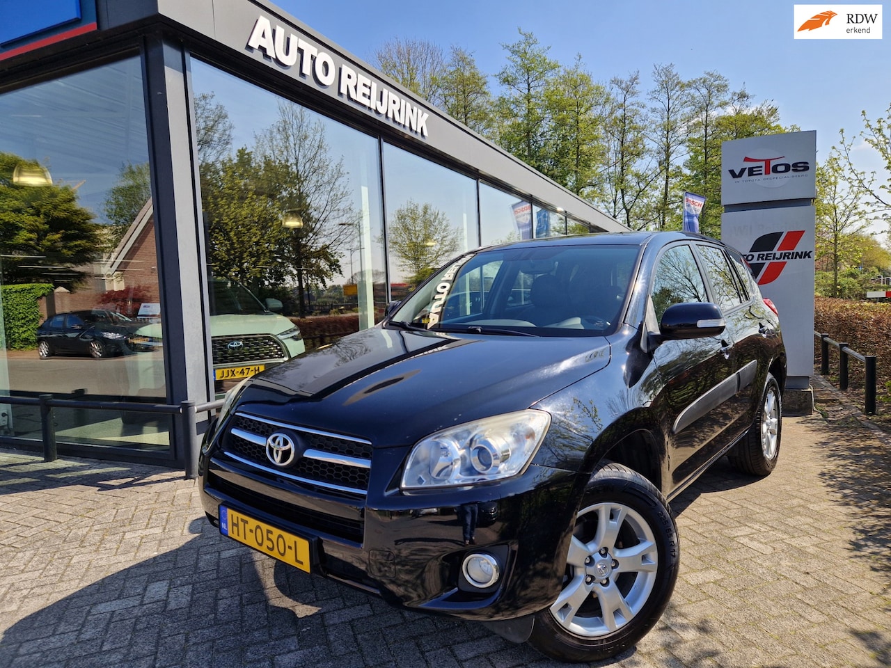 Toyota RAV4 - 2.0 VVTi Executive AUTOMAAT/4WD/TREKHAAK/LEDER/NAVI/CAMERA - AutoWereld.nl