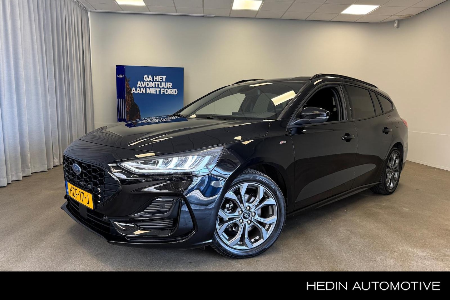 Ford Focus Wagon - 1.0 EcoBoost Hybrid ST Line Automaat | Navi | Car Play | Parkeersensoren | Cruise Control - AutoWereld.nl