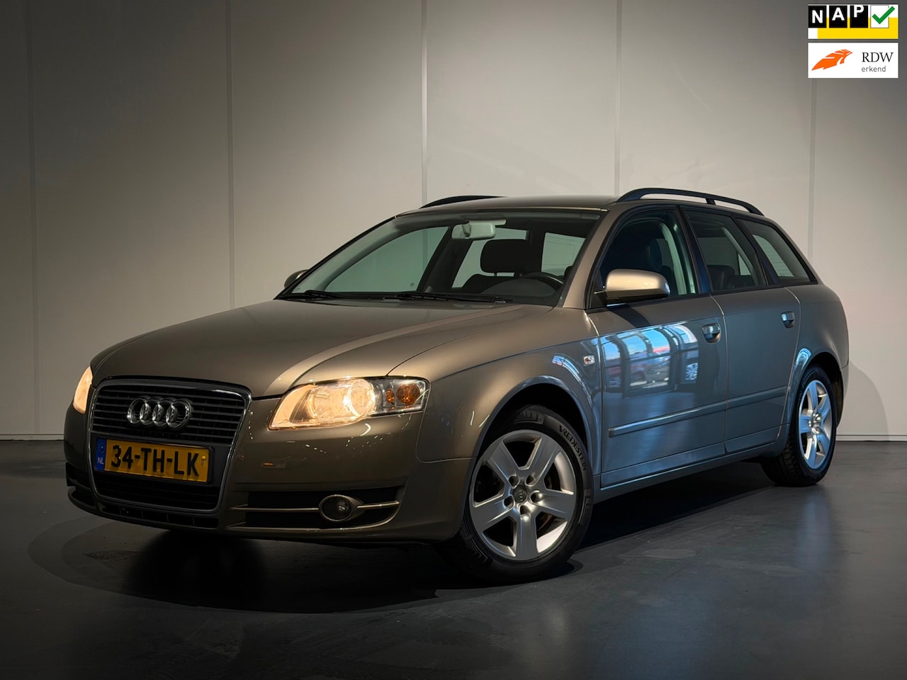 Audi A4 Avant - 2.0 Pro Line AUT /Clima/Cruise/PDC/Navi/LMV/Leer/Trekhaak - AutoWereld.nl