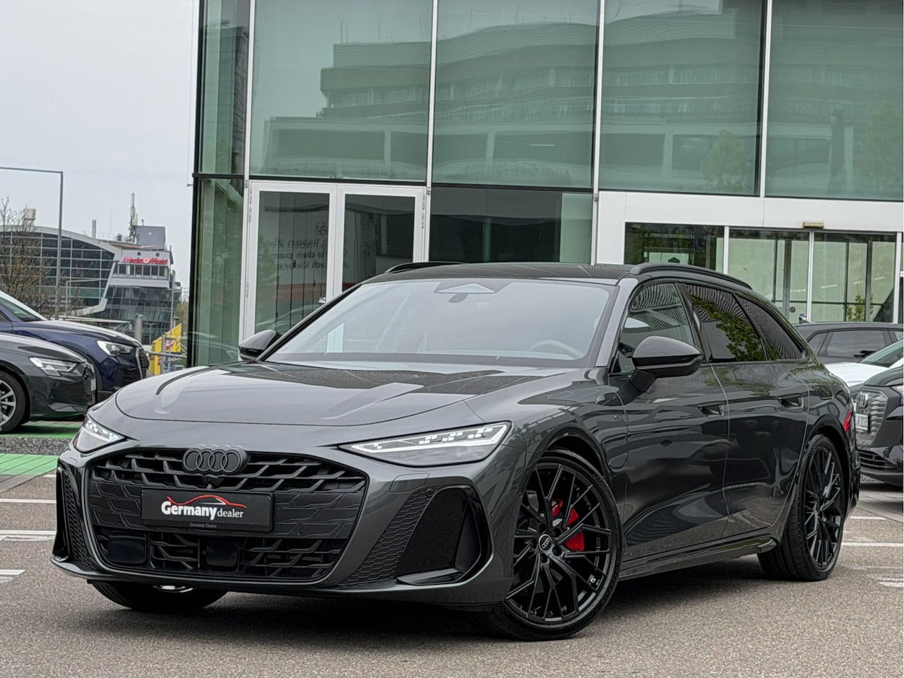 Audi A6 Avant - 55TFSI E Quattro S-Line 367pk RS-Zetels Pano B&O ACC Tr-Haak 21-Inch 4W-best HUD 360cam VO - AutoWereld.nl