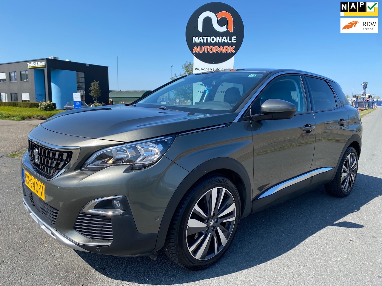 Peugeot 3008 - 2017 * 1.2 PureTech Blue Lease Premium * EXPORT & HANDEL ONLY! - AutoWereld.nl