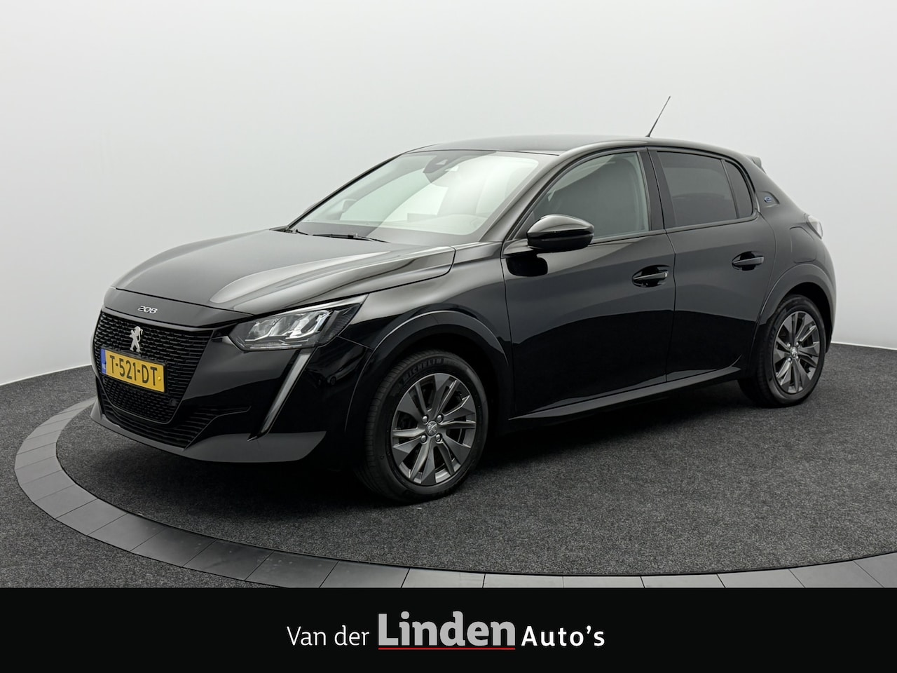 Peugeot e-208 - EV Allure Pack 50 kWh 3-Fase SOH 96,9% | 3D i-Cockpit | Camera | Carplay&Android | Stoelve - AutoWereld.nl