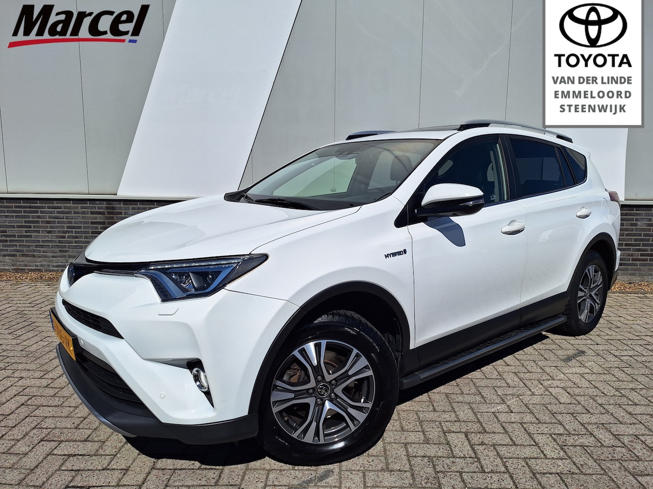 Toyota RAV4 - 2.5 Hybrid AWD Executive El sch/kanteldak Standkachel Dode hoek detectie PDC v+a Trekhaak - AutoWereld.nl