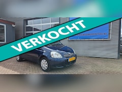 Toyota Yaris - 1.3 VVT-i Sol automaat