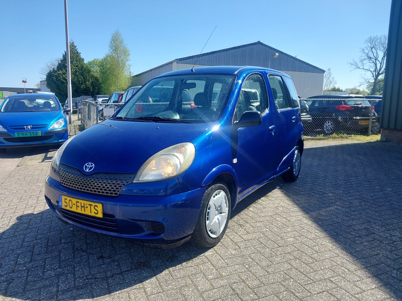Toyota Yaris Verso - 1.3-16V VVT-i Luna E 1.3-16V VVT-i Luna E - AutoWereld.nl