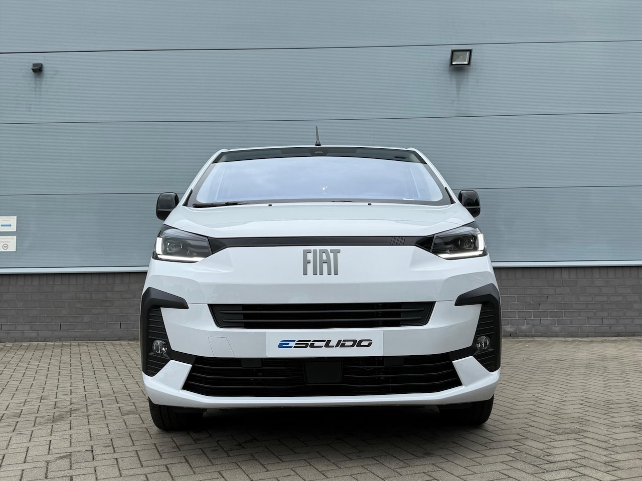 Fiat E-Scudo - GB EV 75kWh 136pk L3 | Apple Carplay/Android Auto | LED | Lichtmetalen velgen | Direct lev - AutoWereld.nl