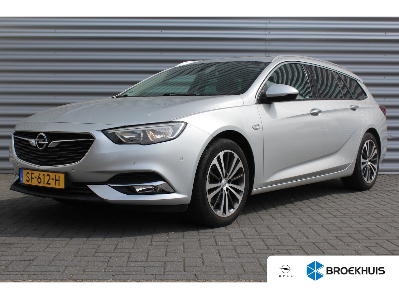 Opel Insignia Sports Tourer - 1.5 TURBO 165 INNOVATION / NAVI / LEDER / CLIMA / LED / PDC / 18" LMV / CAMERA / KEYLESS / - AutoWereld.nl