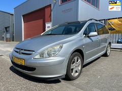 Peugeot 307 SW - 1.6 16V Pack 7 Stoelen aanwezig