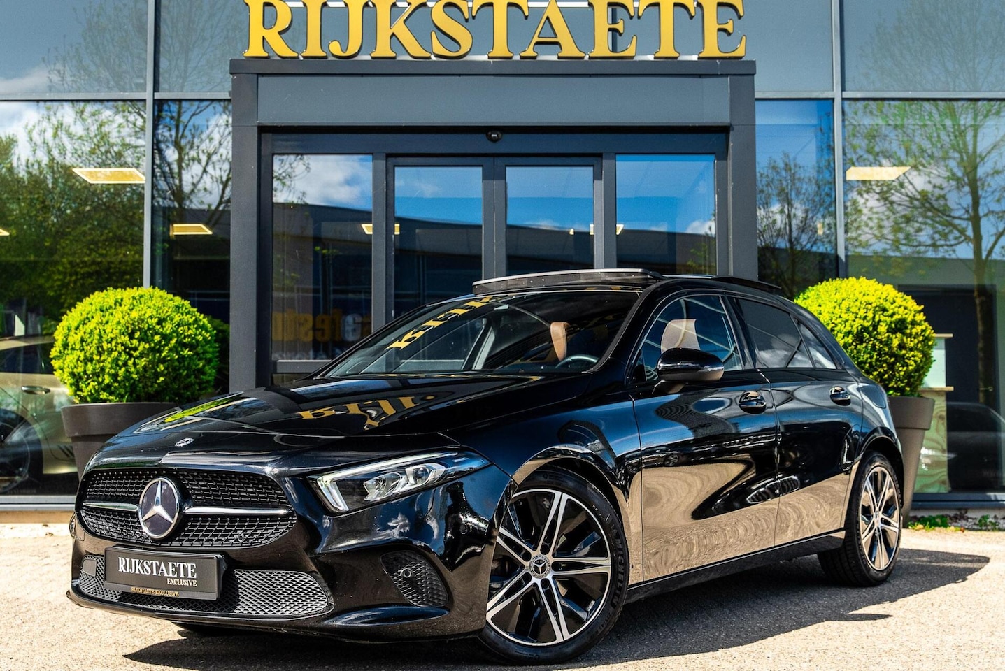 Mercedes-Benz A-klasse - 200|PANO|SFEERVER.|CAMERA|CARPLAY|STOELVER - AutoWereld.nl