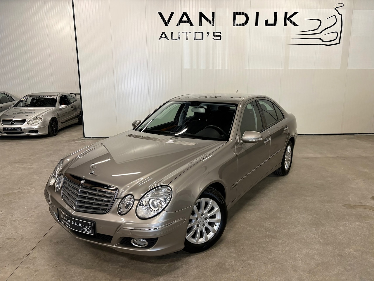 Mercedes-Benz E-klasse - 200 K. Elegance Automaat W211 Facelift Zeer Mooi! - AutoWereld.nl