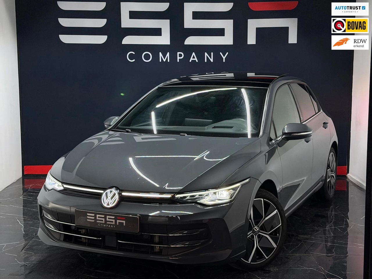Volkswagen Golf - 1.5 eTSI 50 Edition Pano HUD Keyless IQ Light - AutoWereld.nl
