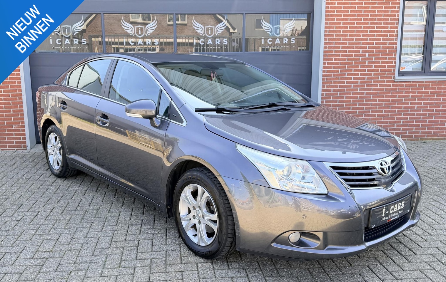 Toyota Avensis - 1.8 VVTi Dealer onderhouden PDC NAVI - AutoWereld.nl
