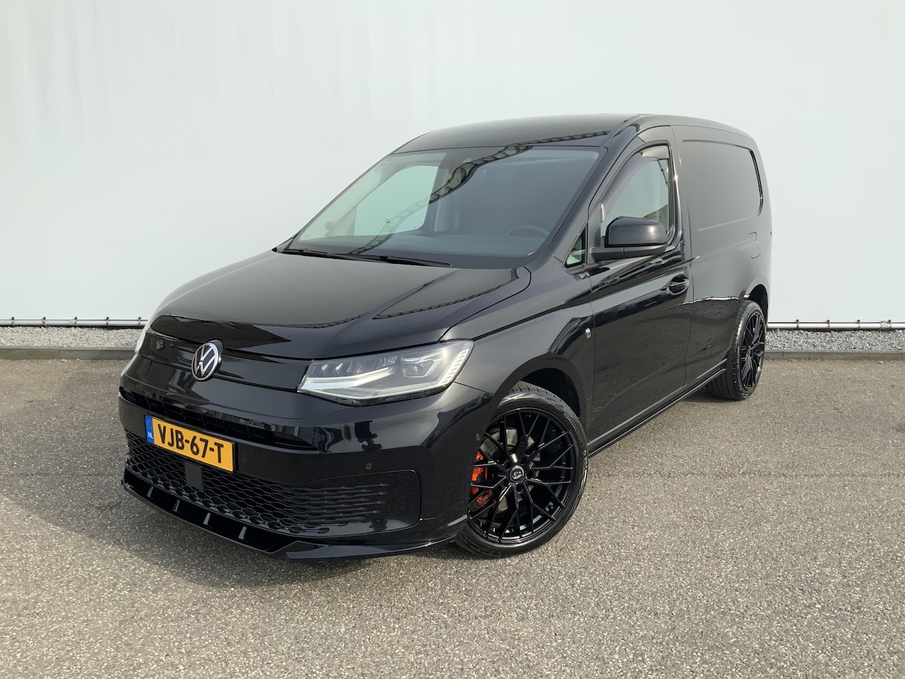 Volkswagen Caddy Cargo - 2.0 TDI 1st Edition 2.0 TDI 1st Edition, Apple Carplay, adaptive Cruise, Led verlichting. - AutoWereld.nl