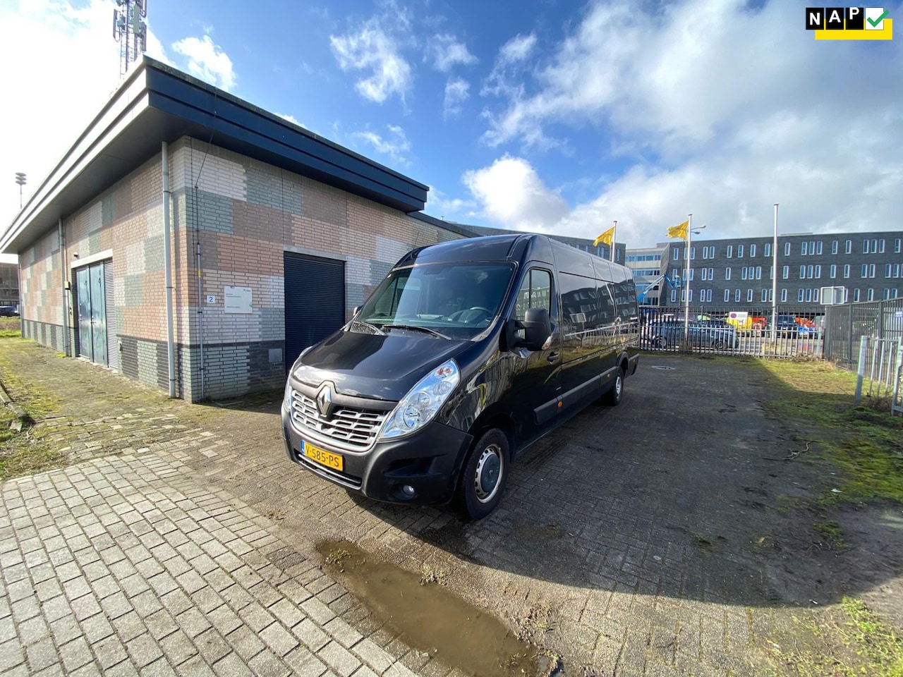 Renault Master - T35 2.3 dCi L4H2 EL Energy 3P Camera - AutoWereld.nl