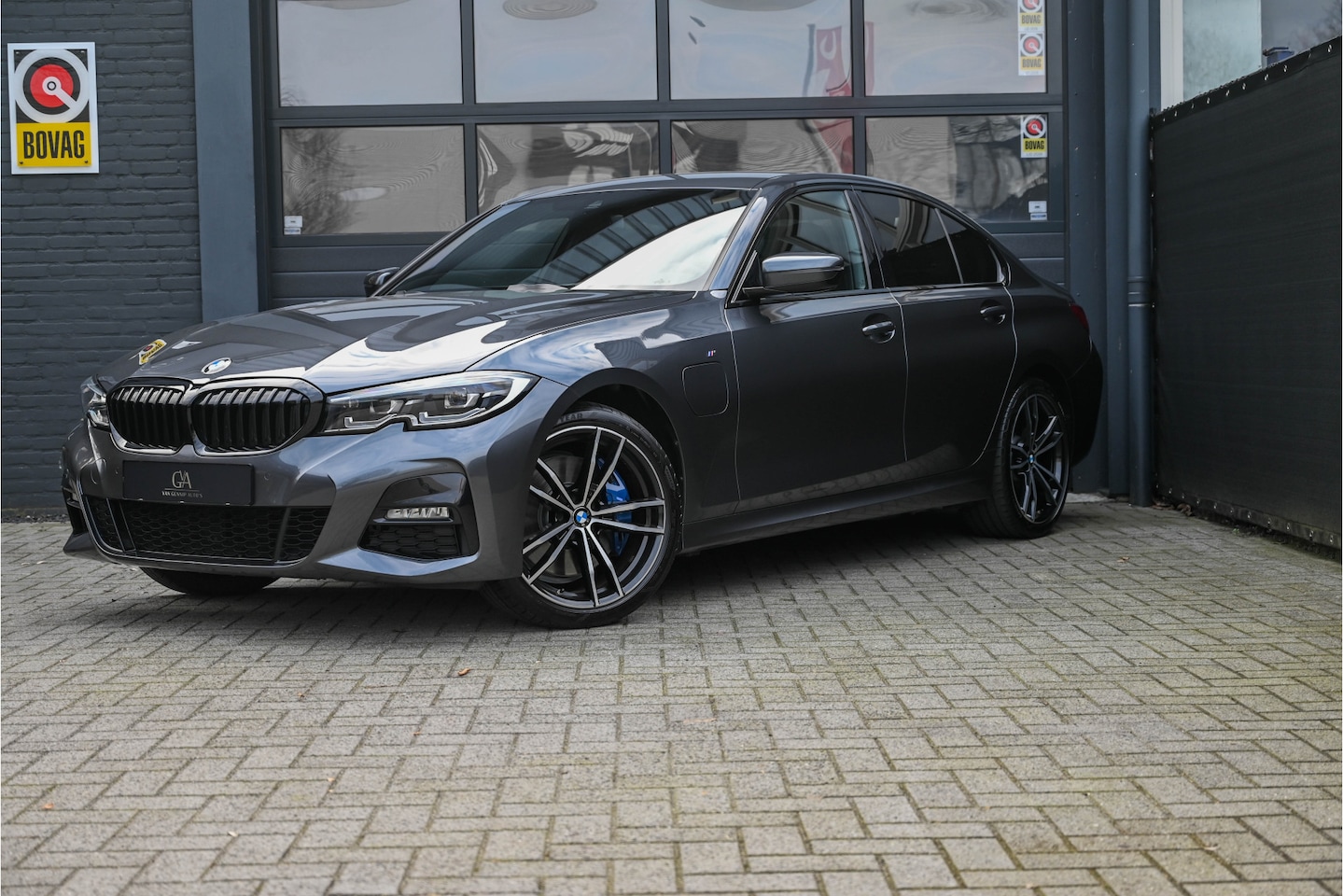 BMW 3-serie - 330e eDrive Edition M Sport, Leder - AutoWereld.nl