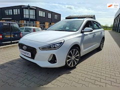Hyundai i30 Wagon - 1.0 T-GDI Premium / navi/ airco/ apple care/ achteruit camera