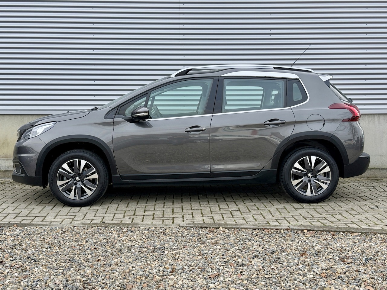 Peugeot 2008 - 1.2 PureTech GT-Line 1.2 PureTech GT-line - AutoWereld.nl