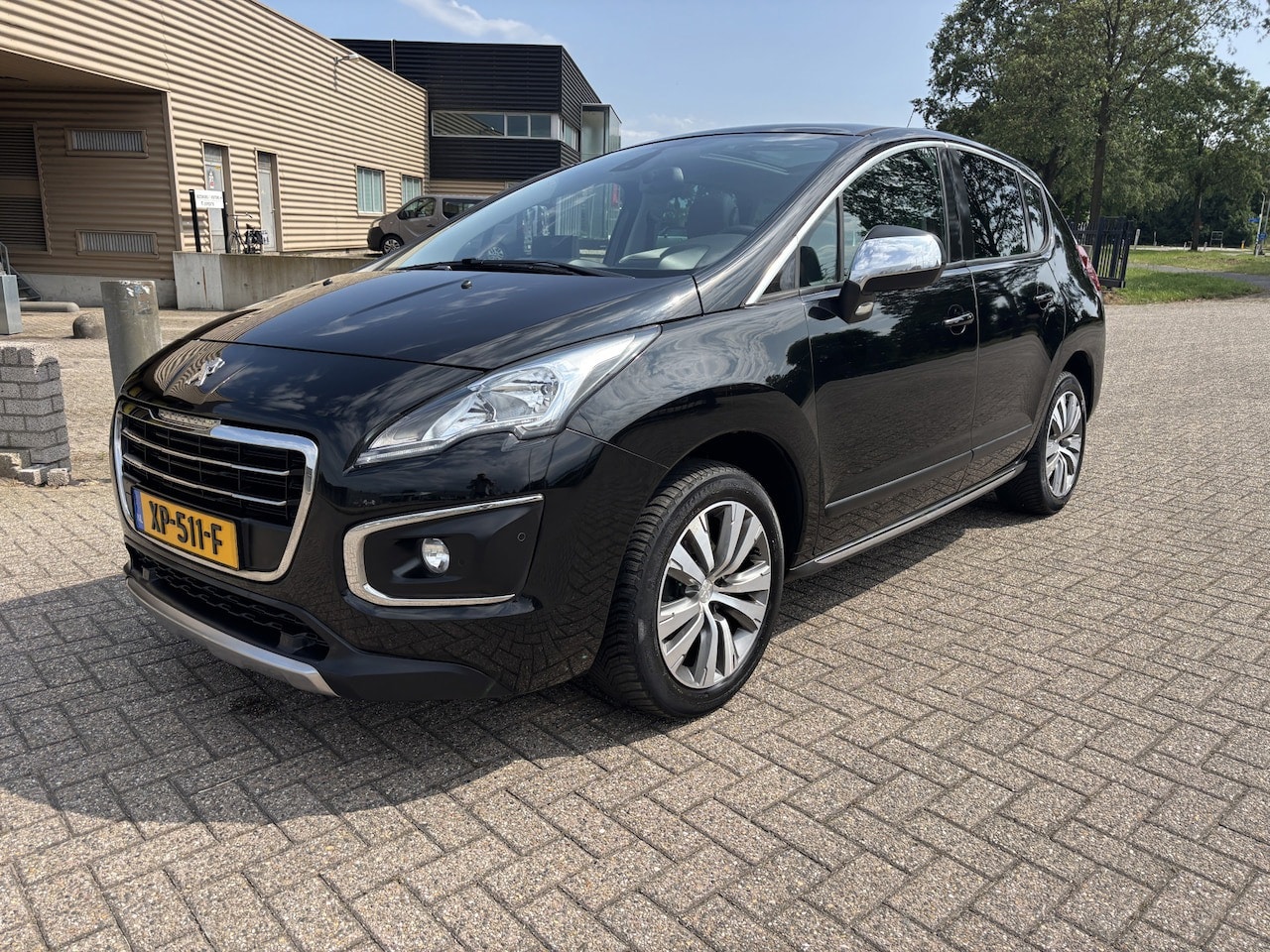 Peugeot 3008 - 1.2 PureTech Allure 1.2 PureTech Allure - AutoWereld.nl