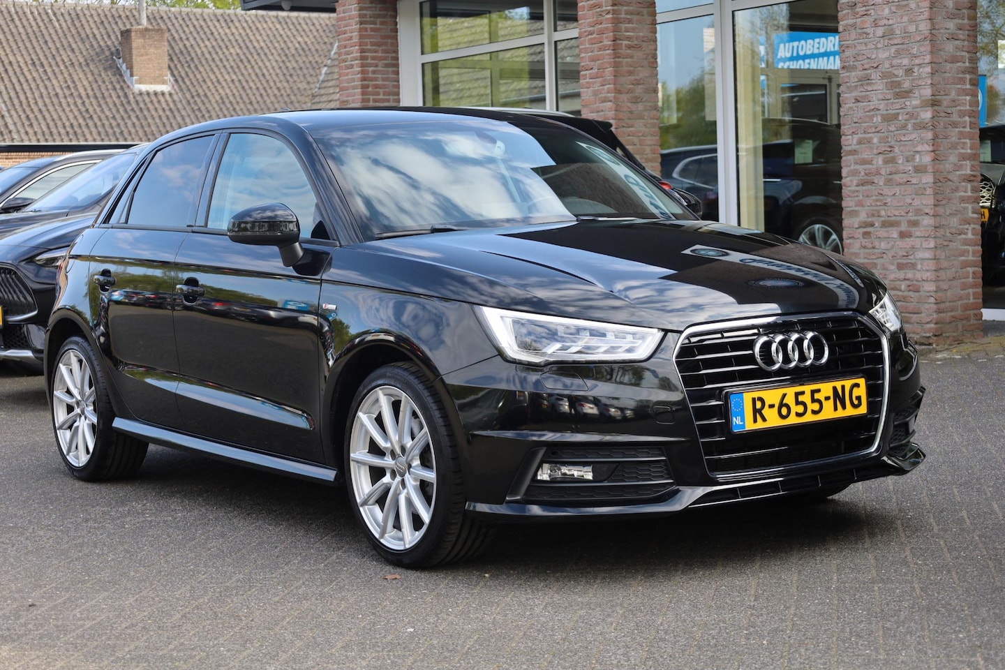 Audi A1 Sportback - 1.4 TFSI Sport S line Edition HALF-LEER STOELVERW. CLIMA BT-TELEFOONVERB. PDC 17''LMV - AutoWereld.nl