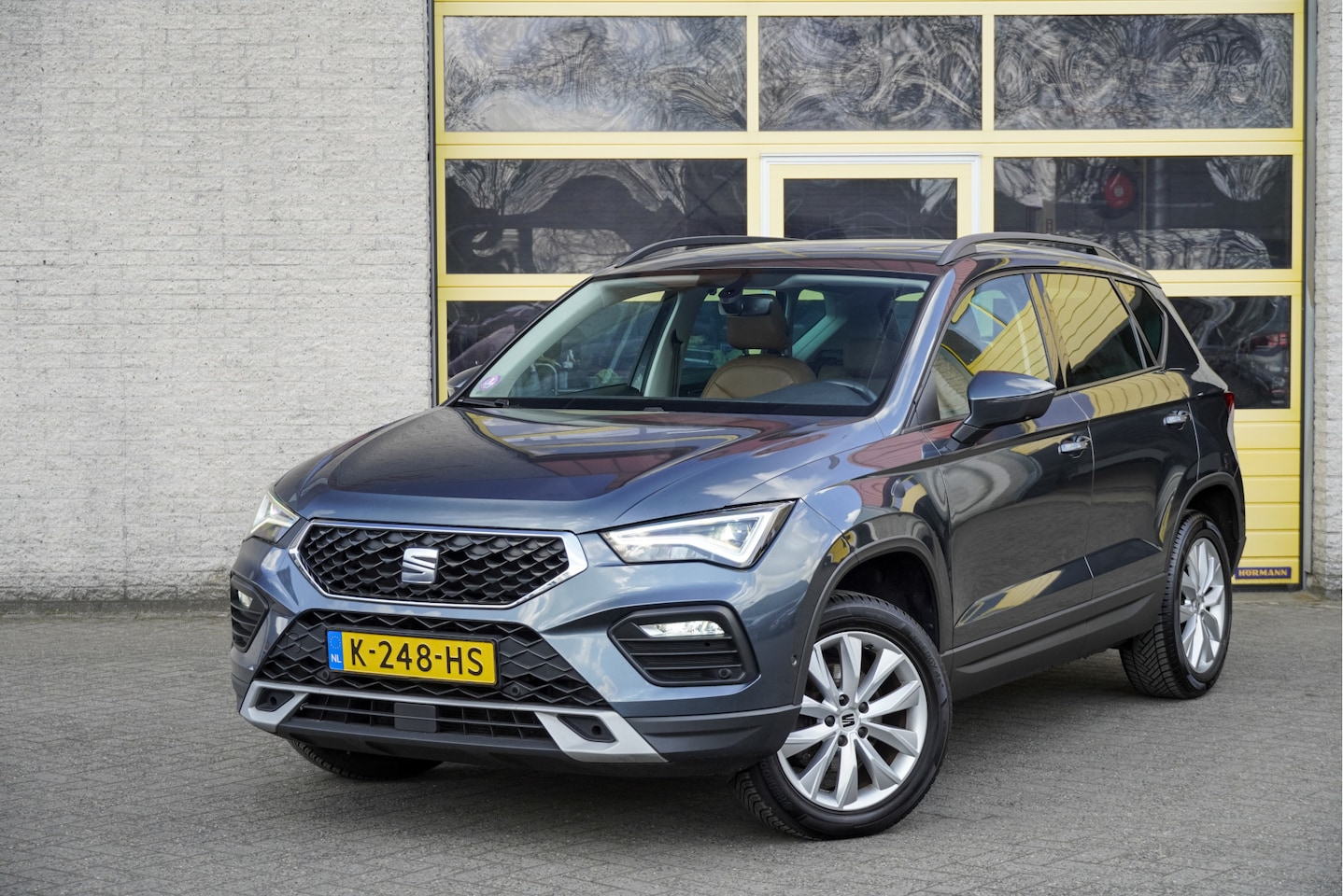 SEAT Ateca - 1.5 TSI Style Business Intense BJ2021 Lmv 17" | Led V+A | Pdc | Panoramadak | Elek. trekha - AutoWereld.nl