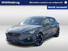 CUPRA Leon - 1.4 e-Hybrid 204pk Performance DSG Automaat / Navigatie / LM 18 inch / Kuipstoel / Keyless