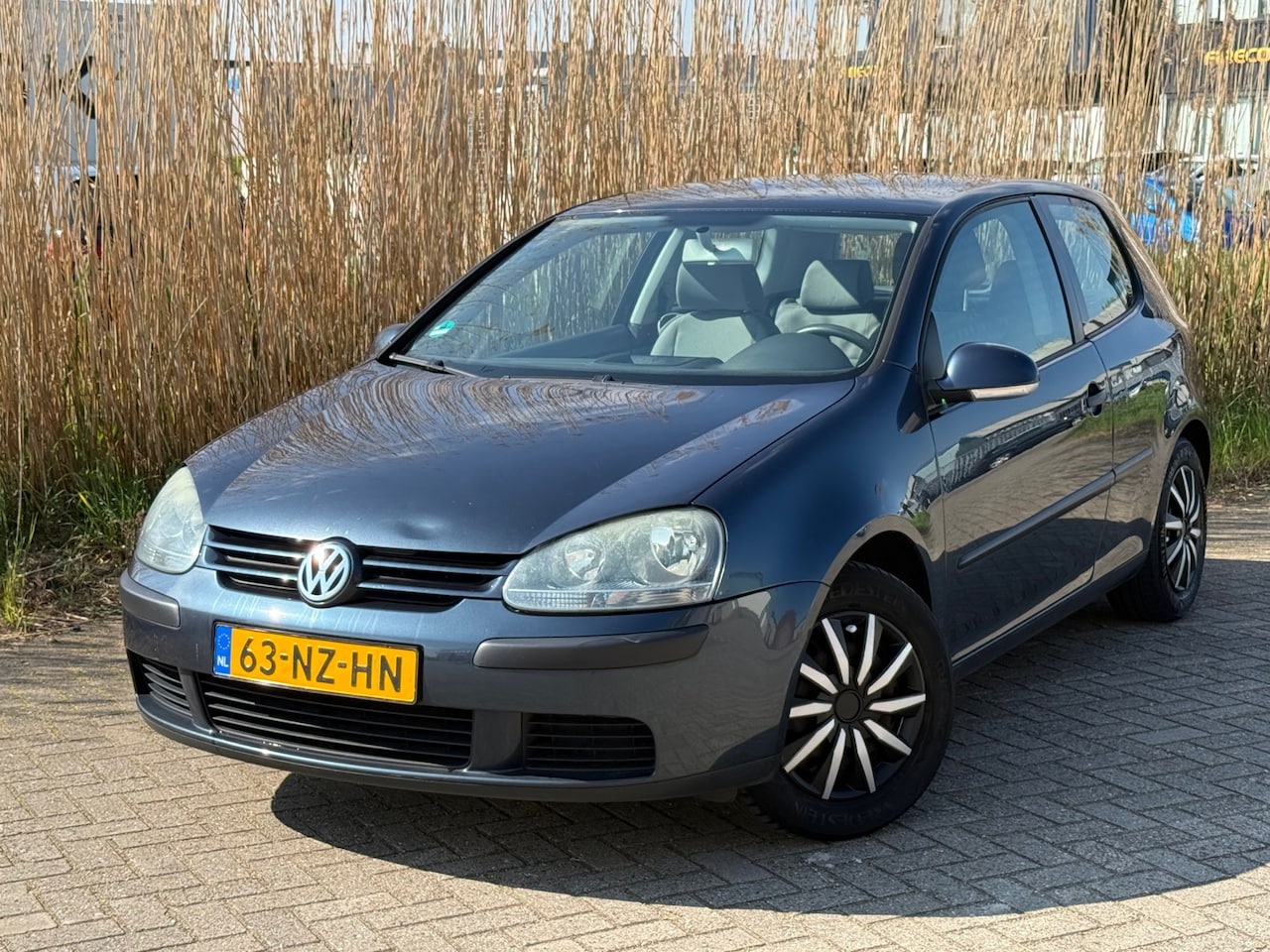 Volkswagen Golf - 1.4 FSI Trendline Airco Cruise Trekhaak Nieuwe Apk - AutoWereld.nl