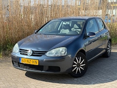 Volkswagen Golf - 1.4 FSI Trendline Airco Cruise Trekhaak Nieuwe Apk