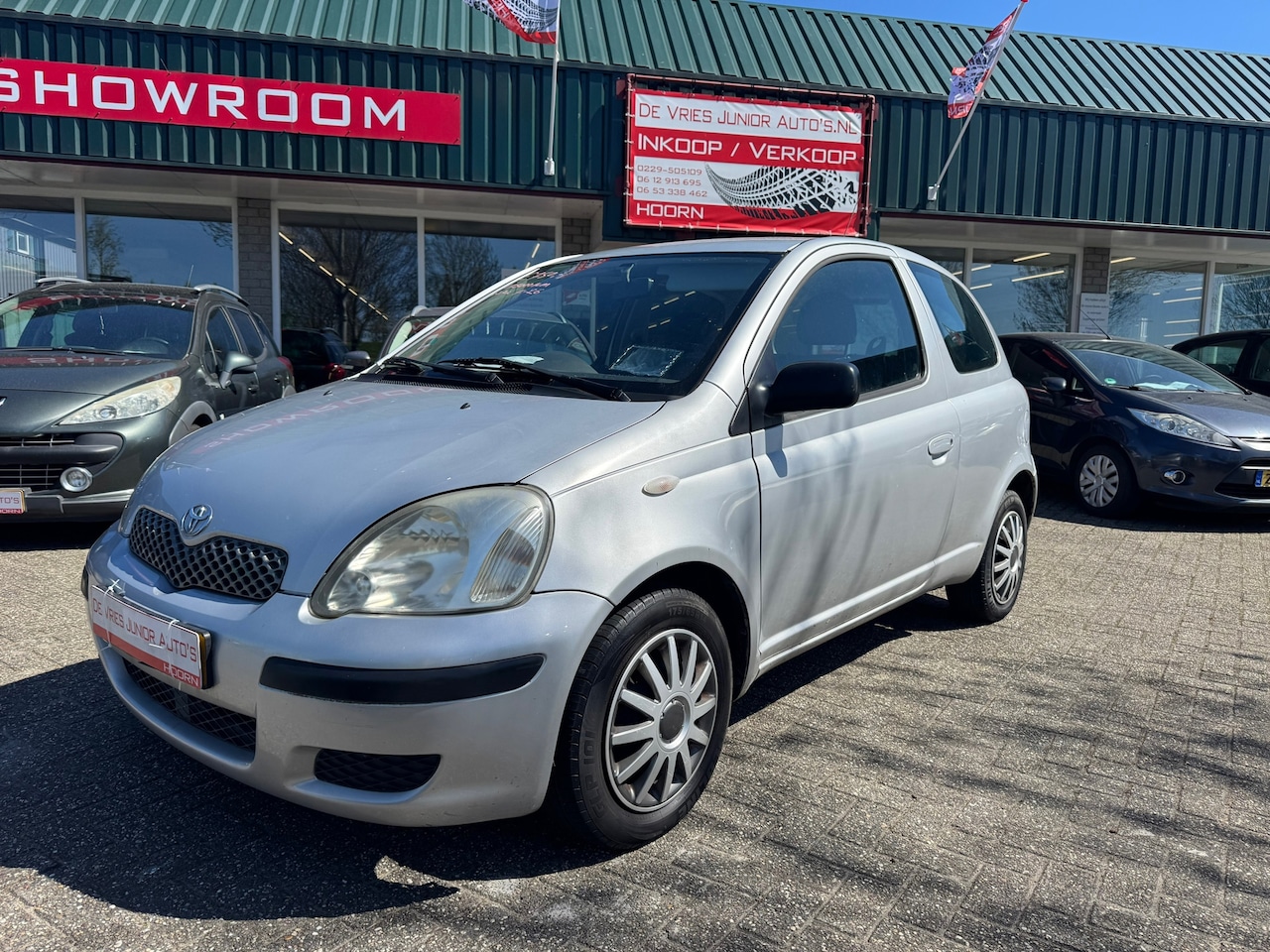 Toyota Yaris - 1.3 VVT-i Terra 1.3 VVT-i Terra. - AutoWereld.nl