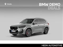 BMW X1 - sDrive20i | M-Sport | Adaptief M-onderstel | Trekhaak | Panoramadak elektrisch | Actieve S