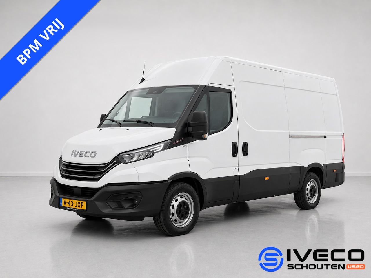 Iveco Daily - 35S18V A8 Adaptive Cruise control • Automaat • W3520L L3H2 • 3.0L 176pk • Trekhaak • BPM-v - AutoWereld.nl